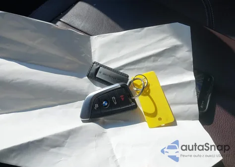 2016 BMW X1 xDrive28I из США, поврежденный, VIN WBXHT3C37GP887814